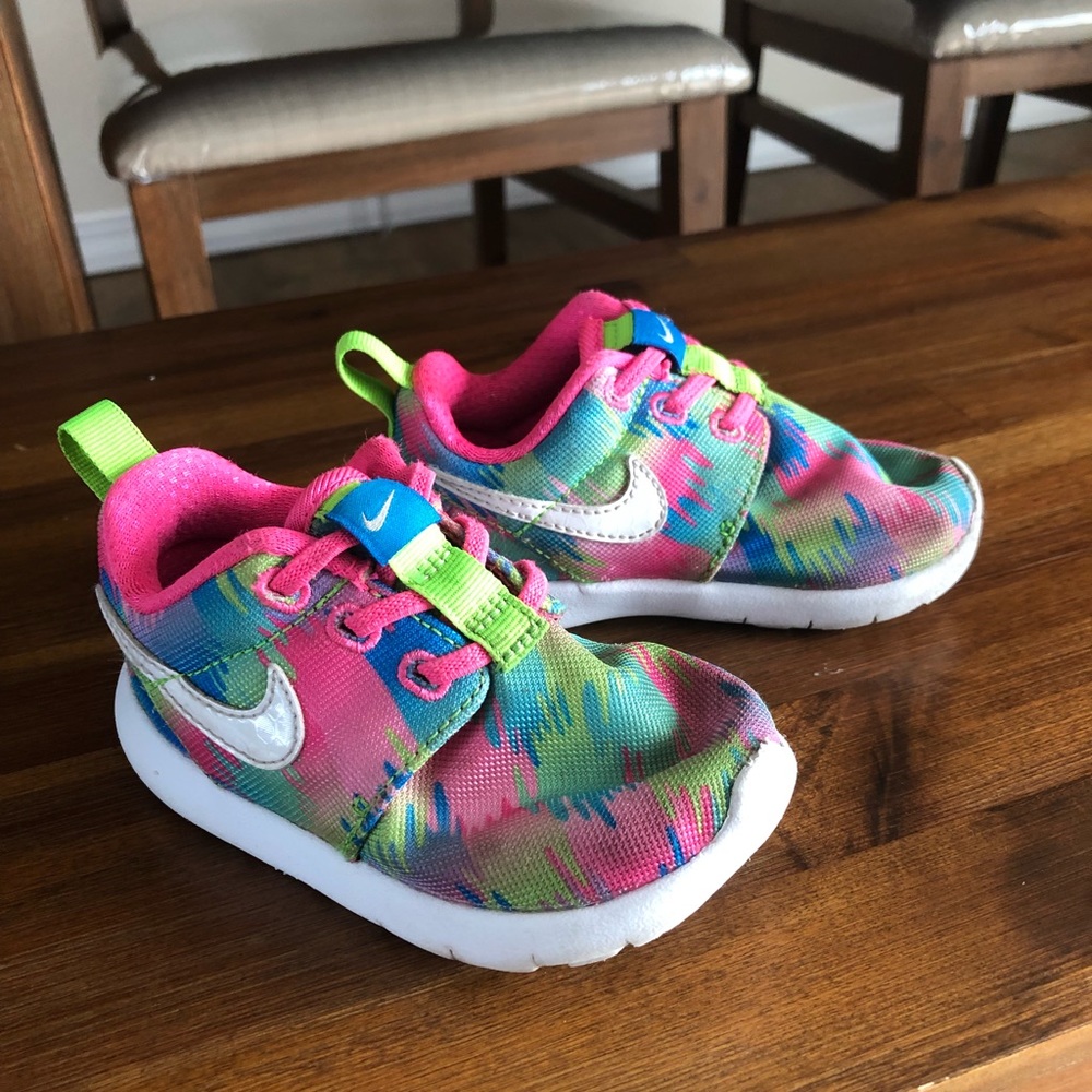 Nikes (toddler/walker size 6)